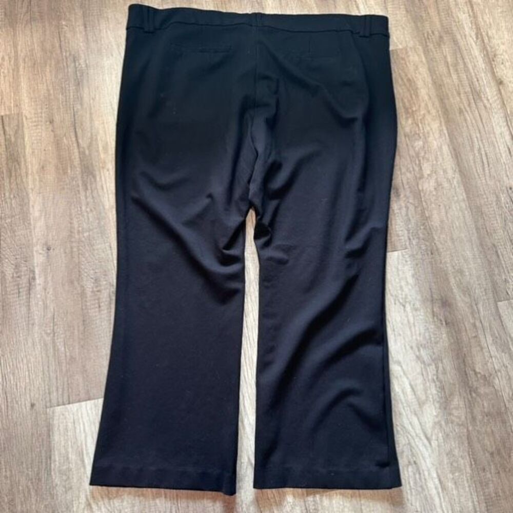 Torrid Women's Flat Front High-Rise Bootcut Dress Pants Black Dark Wash Size 30 - Picture 2 of 9
